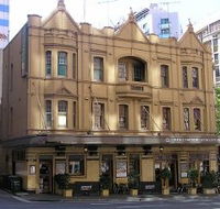 Crown Hotel - Accommodation Brunswick Heads
