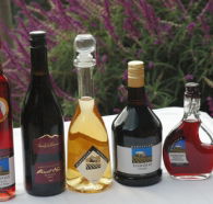 Hartzview Vineyard Heritage Pickers Hut Village - Accommodation Brunswick Heads