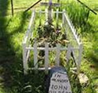 Johnny Gilberts Grave - Accommodation Brunswick Heads