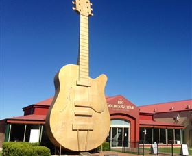 Big Golden Guitar Tourist Centre - Accommodation Brunswick Heads 1