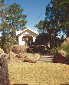 Stanthorpe Soldiers Memorial - Accommodation Brunswick Heads 1