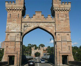 Bailey's Sydney - Tours For People Who Don't Like Tours - Accommodation Brunswick Heads 6