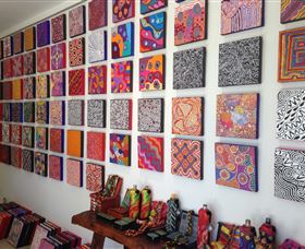 Bouddi Gallery - Contemporary Aboriginal Art - Accommodation Brunswick Heads 1
