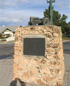 Ferguson Tractor Monument - Accommodation Brunswick Heads 2