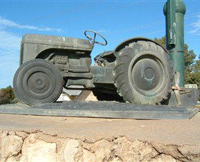 Ferguson Tractor Monument - Accommodation Brunswick Heads 0