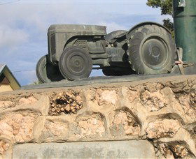 Ferguson Tractor Monument - Accommodation Brunswick Heads 3