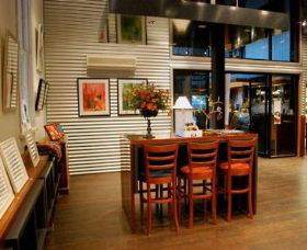Artback Australia Gallery And Cafe - Accommodation Brunswick Heads 1