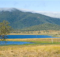 Lake Elphinstone - Accommodation Brunswick Heads