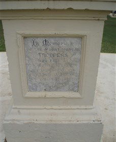 The Coronation Lamp Memorial - Accommodation Brunswick Heads 2