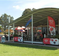 Submarine Cafe - Accommodation Brunswick Heads