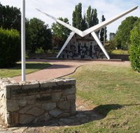 Southern Cloud Memorial - Accommodation Brunswick Heads