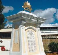 Beenleigh War Memorial - Accommodation Brunswick Heads