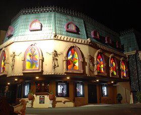 Draculas Cabaret Restaurant - Accommodation Brunswick Heads 0