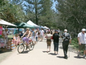 Coolangatta Art And Craft Markets - Accommodation Brunswick Heads 2