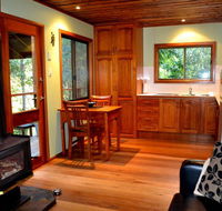 Waterfall Hideout-Rainforest Cabin for Couples - Accommodation Brunswick Heads