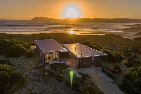 Bruny Island 3-Day Guided Walk With Wine And Cheese Tasting - Accommodation Brunswick Heads 0
