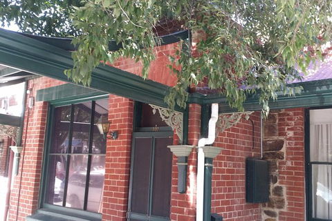 Adelaide Walking Tour: East End Escapade - Accommodation Brunswick Heads 3