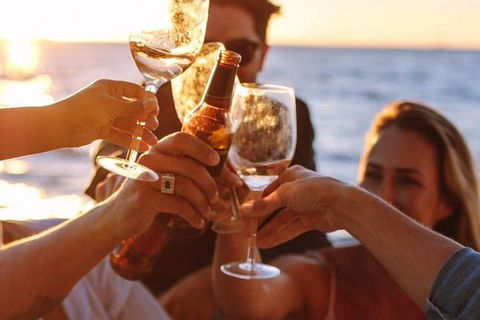Adelaide Ocean Safari - Twilight Safari - Accommodation Brunswick Heads 0