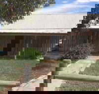 Early Settlers Cottage Solly's Hut - Accommodation Brunswick Heads