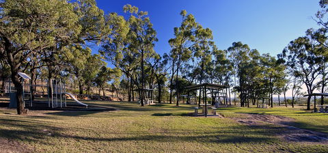 Middlemount - Accommodation Brunswick Heads 0