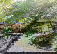 Tours at Campbelltown Arts Centre - Accommodation Brunswick Heads