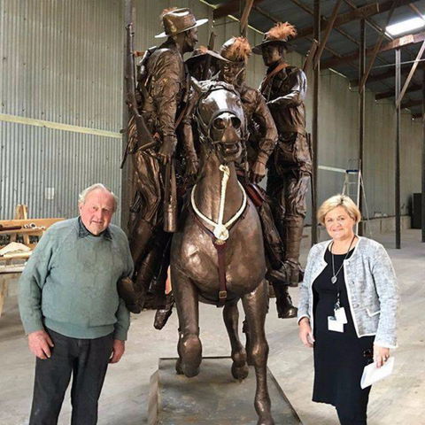 Bronze Bill The Bastard: Australia's Greatest War Horse - Accommodation Brunswick Heads 0