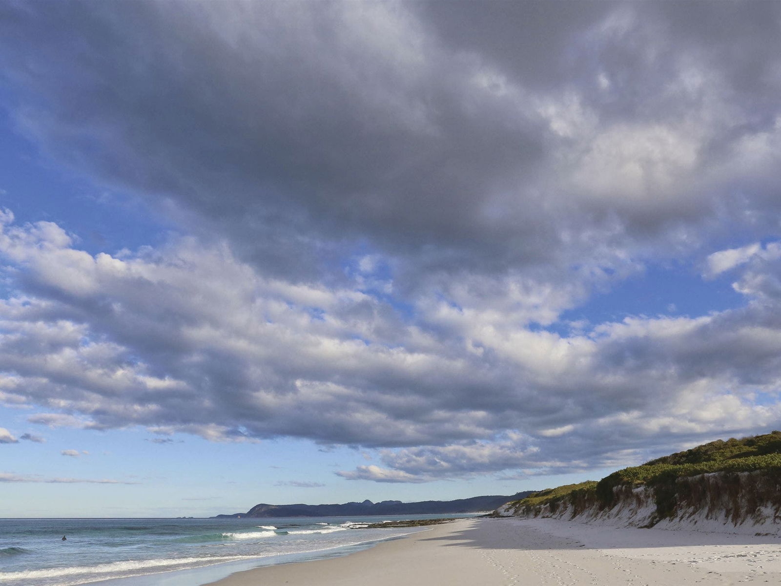 Friendly Beaches TAS Accommodation Brunswick Heads
