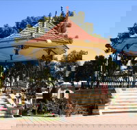 Gladstone Square - Accommodation Brunswick Heads