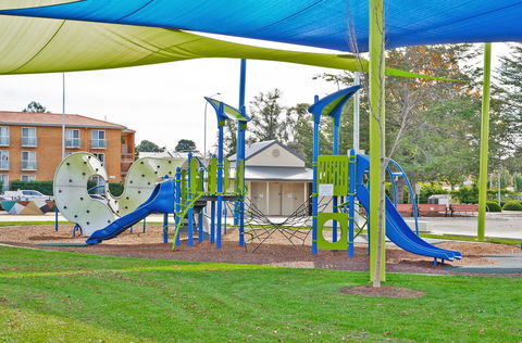Queen Elizabeth Ll Park Queanbeyan - Accommodation Brunswick Heads 0