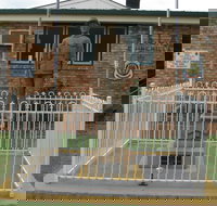 Soldier Statue Memorial Chinchilla - Accommodation Brunswick Heads