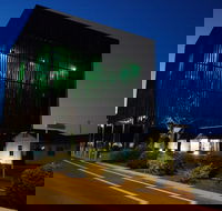 Tree of Knowledge Memorial - Accommodation Brunswick Heads