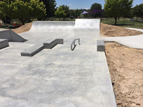 Blayney Skate Park - Accommodation Brunswick Heads 2