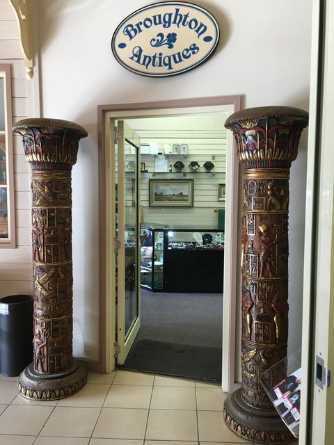 Broughton Antiques - Accommodation Brunswick Heads 1