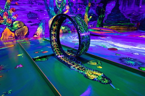 Glowing Rooms 3D Mini Golf - Accommodation Brunswick Heads 2