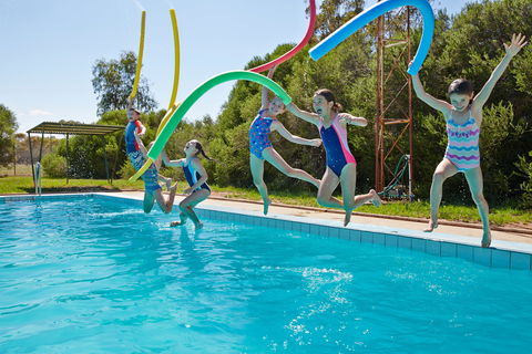 Oaklands War Memorial Swimming Pool - Accommodation Brunswick Heads 0