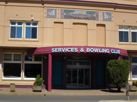 Gunnedah Services And Bowling Club - Accommodation Brunswick Heads 0