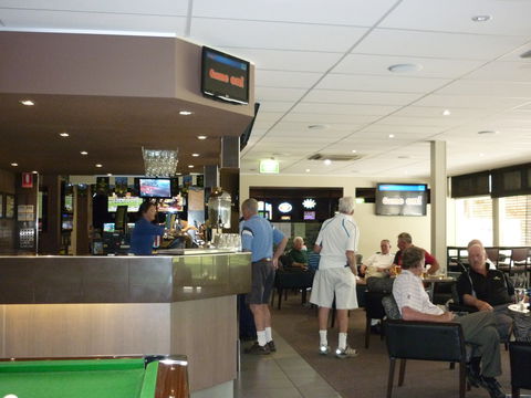 Queanbeyan Golf Club - Accommodation Brunswick Heads 1