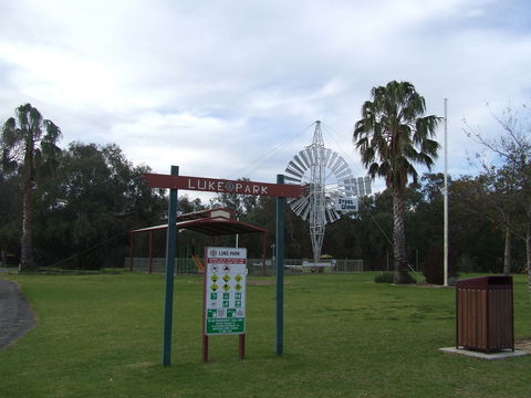 Luke Park And Jerilderie Lake - Accommodation Brunswick Heads 0