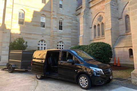 Sydney Airport Transfer In A Luxury People Mover (1-6pax) TO Sydney City - Accommodation Brunswick Heads 2