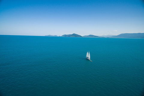 Green Island & Great Barrier Reef Sailing Cruise From Cairns - Only 25 Guests - Accommodation Brunswick Heads 5
