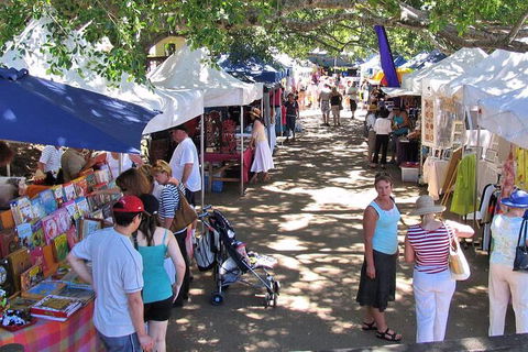 Sunshine Coast Eumundi Markets Return Minibus Transfer - Accommodation Brunswick Heads 1