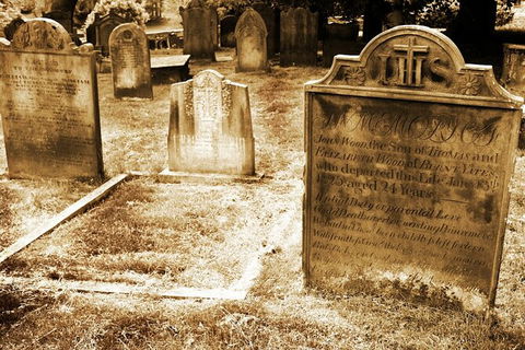 Southport Cemetery Paranormal Activity Tour QUEENSLAND - Accommodation Brunswick Heads 3