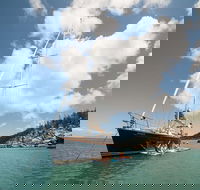 Helicopter and Magnetic Island Sailing - Accommodation Brunswick Heads