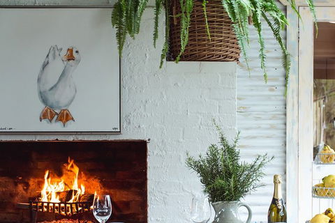 Mornington Peninsula 2-6 Guests Lunch And Inc Wine Tasting At Quealy Winemakers - Accommodation Brunswick Heads 2