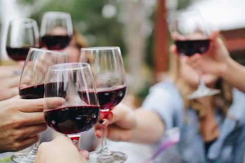 Mornington Peninsula 2-6 Guests Lunch And Inc Wine Tasting At Quealy Winemakers - Accommodation Brunswick Heads 3