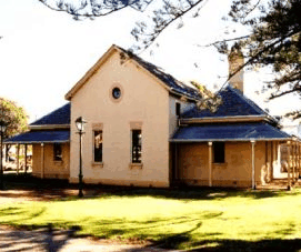 Historic Courthouse - Accommodation Brunswick Heads