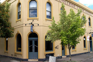 The College Lawn Hotel - Accommodation Brunswick Heads 0