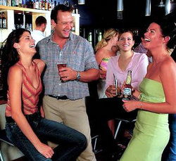 Daveys Hotel - Accommodation Brunswick Heads 1