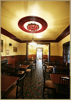 Macquarie Arms Hotel - Accommodation Brunswick Heads 2