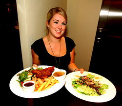 Madam De Biers Hotel Bar - Accommodation Brunswick Heads 3